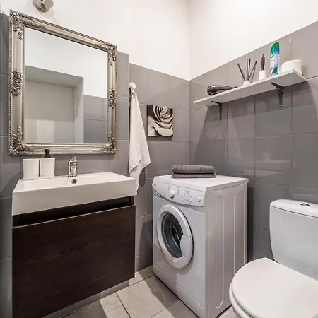 公寓 Residential In Near Agenskalna Quarter *